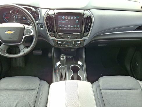 Certified 2018 Chevrolet Traverse Premier AWD/4WD image 11