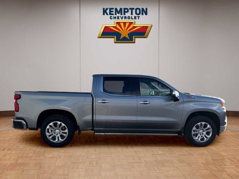 Used 2025 Chevrolet Silverado 1500 LTZ image 7