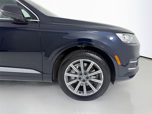 Used 2018 Audi Q7 2.0T Premium Plus w/ Premium Plus Package AWD/4WD image 30