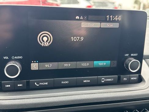 Used 2023 Honda Accord EX image 9