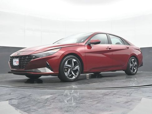 Used 2023 Hyundai Elantra Limited FWD image 27