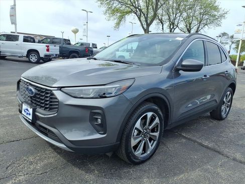 Used 2025 Ford Escape Platinum AWD/4WD image 3