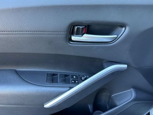 Used 2023 Toyota Corolla Cross AWD Hybrid w/ Convenience Package image 10