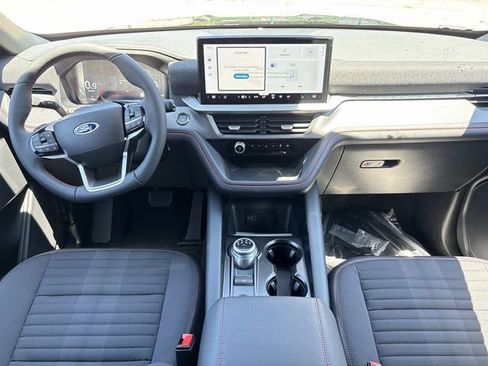 New 2026 Ford Explorer ST-Line w/ ST-Line Street Pack AWD/4WD image 16