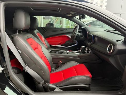 Certified 2024 Chevrolet Camaro SS RWD image 19