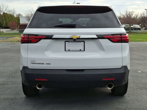 Used 2023 Chevrolet Traverse LS AWD/4WD image 8