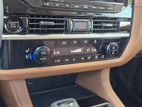 Used 2025 Nissan Pathfinder Platinum w/ Cargo Package FWD image 17