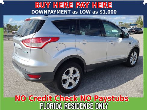 Used 2016 Ford Escape SE FWD image 3