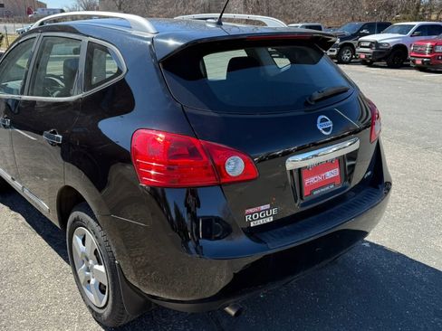 Used 2015 Nissan Rogue S w/ Convenience Package AWD/4WD image 7