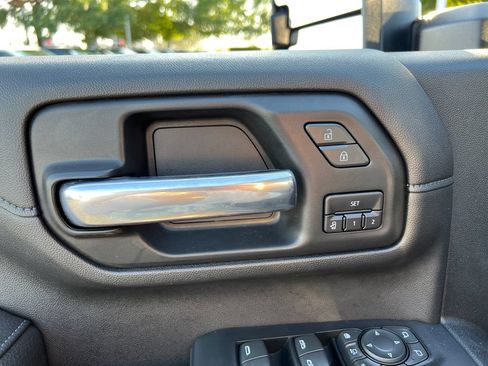 Used 2026 Chevrolet Colorado ZR2 w/ Technology Package AWD/4WD image 20