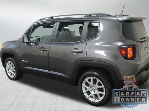 Used 2019 Jeep Renegade Latitude AWD/4WD image 10
