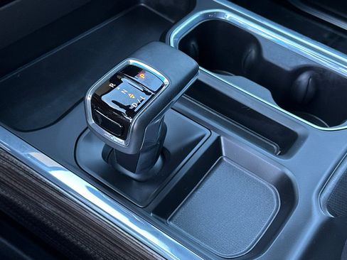 Used 2025 Chevrolet Silverado 1500 RST image 29