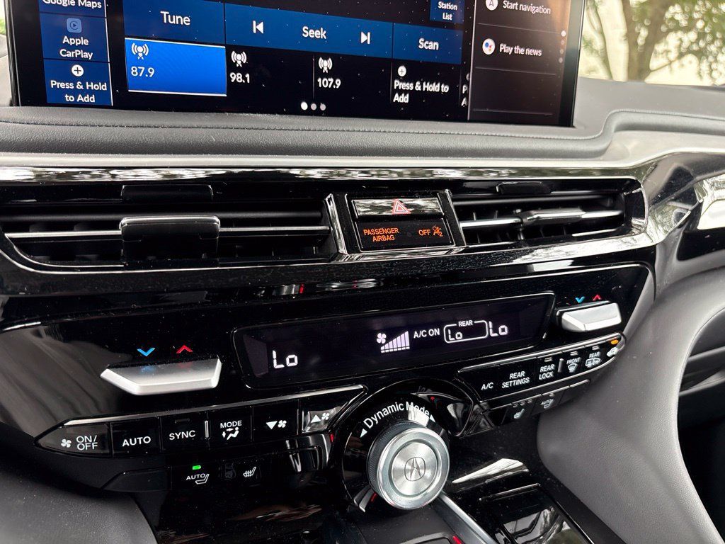 Used 2026 Acura MDX w/ Technology Package FWD image 36
