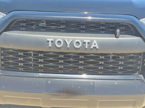Used 2019 Toyota 4Runner TRD Pro AWD/4WD image 10