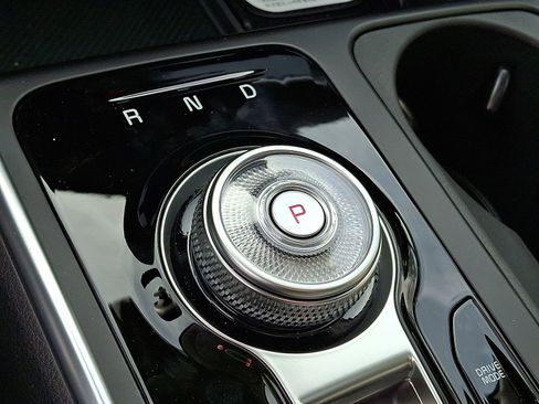 New 2026 Kia Carnival SX Prestige FWD image 8