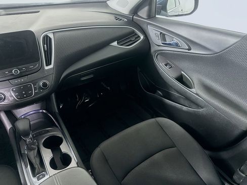 Used 2024 Chevrolet Malibu LT image 19