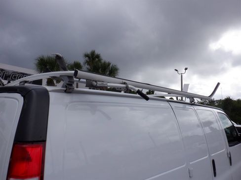 Used 2022 Chevrolet Express 2500 w/ Driver Convenience Package image 8