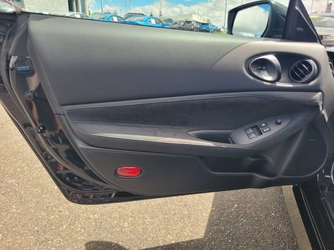 Certified 2024 Nissan Z Performance w/ Floor Mat Package RWD image 18
