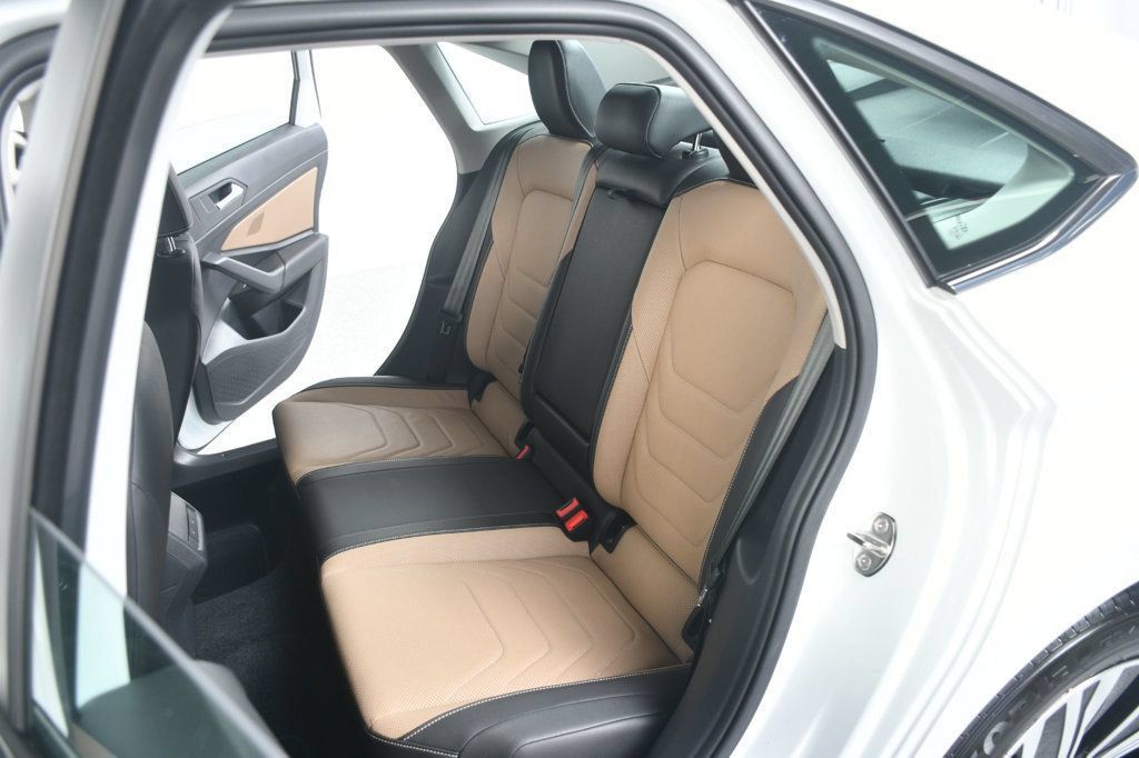 Used 2020 Volkswagen Jetta SEL Premium FWD image 34