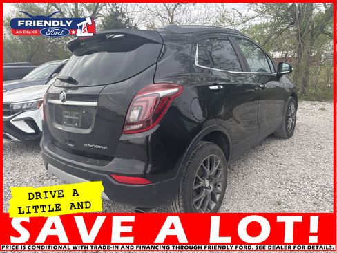 Used 2019 Buick Encore Sport Touring image 3