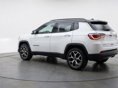 Used 2025 Jeep Compass Limited AWD/4WD image 6