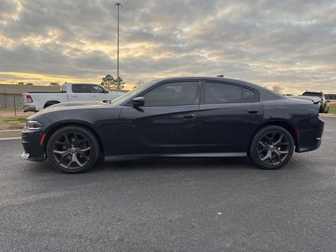 Used 2019 Dodge Charger GT image 3