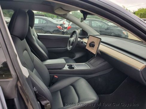 Used 2023 Tesla Model Y Long Range AWD/4WD image 24