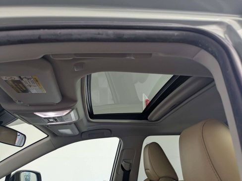 Used 2023 Toyota RAV4 XLE Premium FWD image 15
