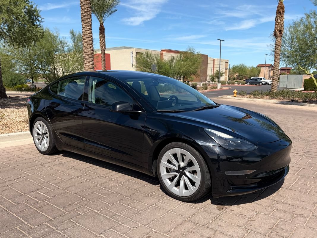 Used 2022 Tesla Model 3 RWD image 1