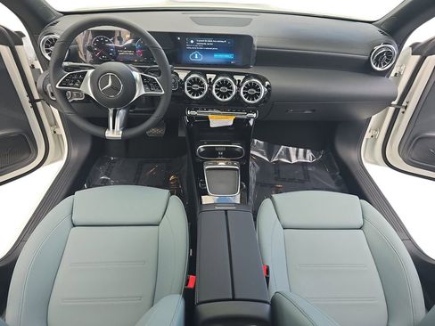 Certified 2026 Mercedes-Benz CLA 250 image 10