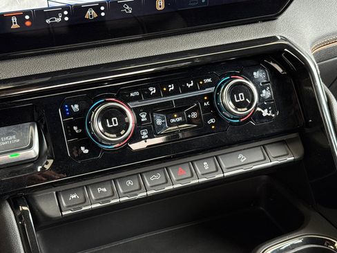 Used 2025 GMC Sierra 1500 AT4 image 19