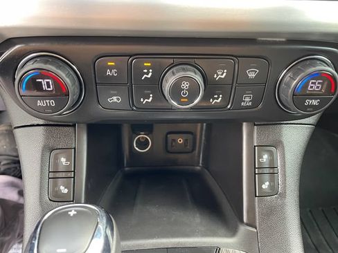Used 2018 GMC Acadia SLT AWD/4WD image 24