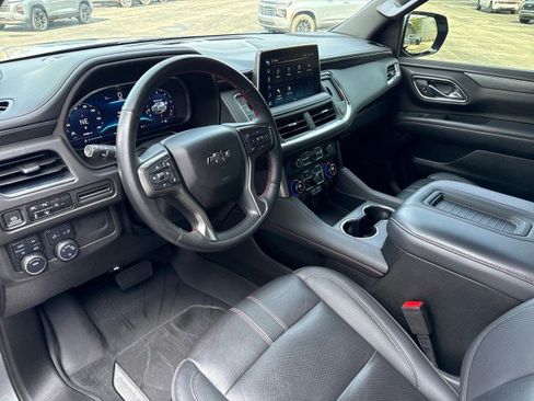 Used 2023 Chevrolet Tahoe RST w/ Luxury Package AWD/4WD image 17