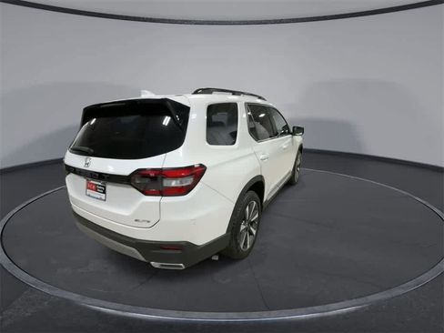 Used 2024 Honda Pilot Elite image 8