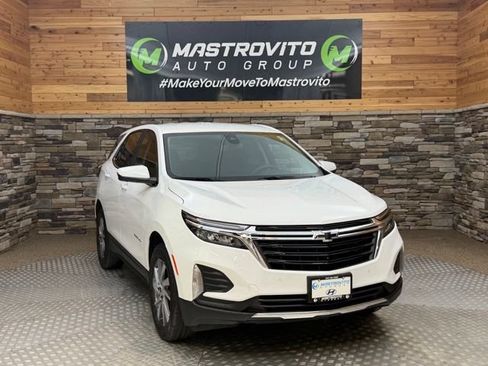 Used 2024 Chevrolet Equinox LT AWD/4WD image 2
