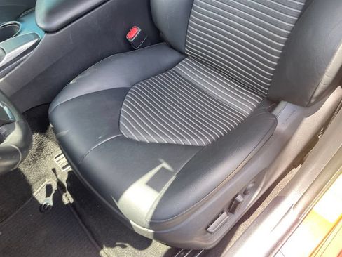 Used 2020 Toyota Camry SE FWD image 20