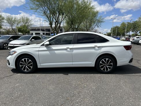 Used 2024 Volkswagen Jetta S FWD image 2