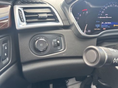 Used 2015 Cadillac SRX Performance w/ Driver Awareness Package AWD/4WD image 25