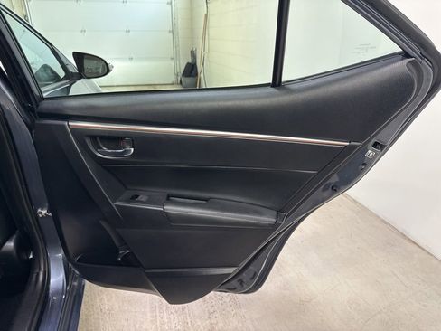 Used 2014 Toyota Corolla S image 35