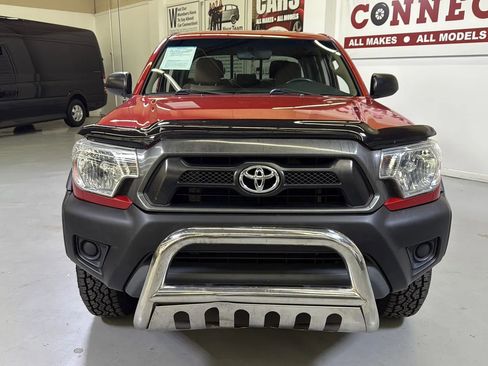 Used 2015 Toyota Tacoma PreRunner image 4