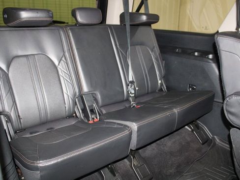 Used 2021 Ford Expedition Max Platinum image 27