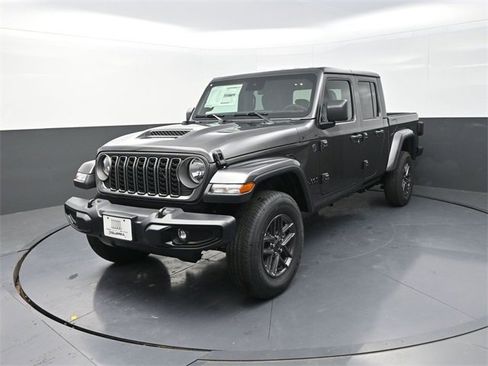 New 2025 Jeep Gladiator Sport image 3