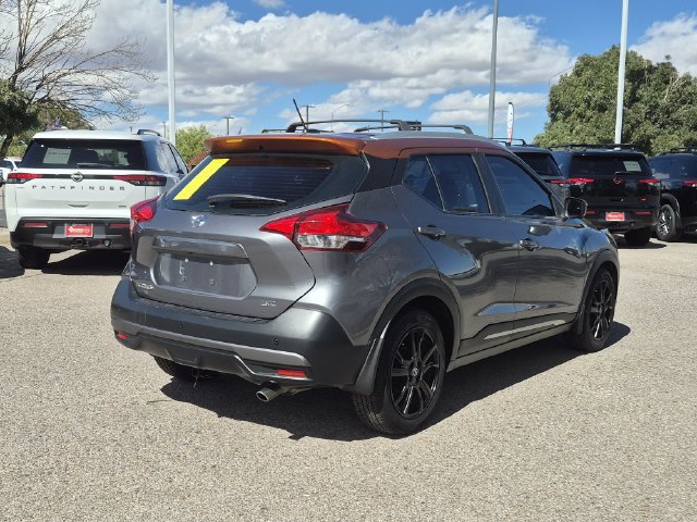 Used 2019 Nissan Kicks SR w/ SR Premium Package FWD image 3