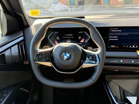 Used 2025 BMW X3 xDrive30i w/ Premium Package image 13