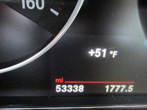 Used 2017 BMW 330i xDrive Sedan AWD/4WD image 10