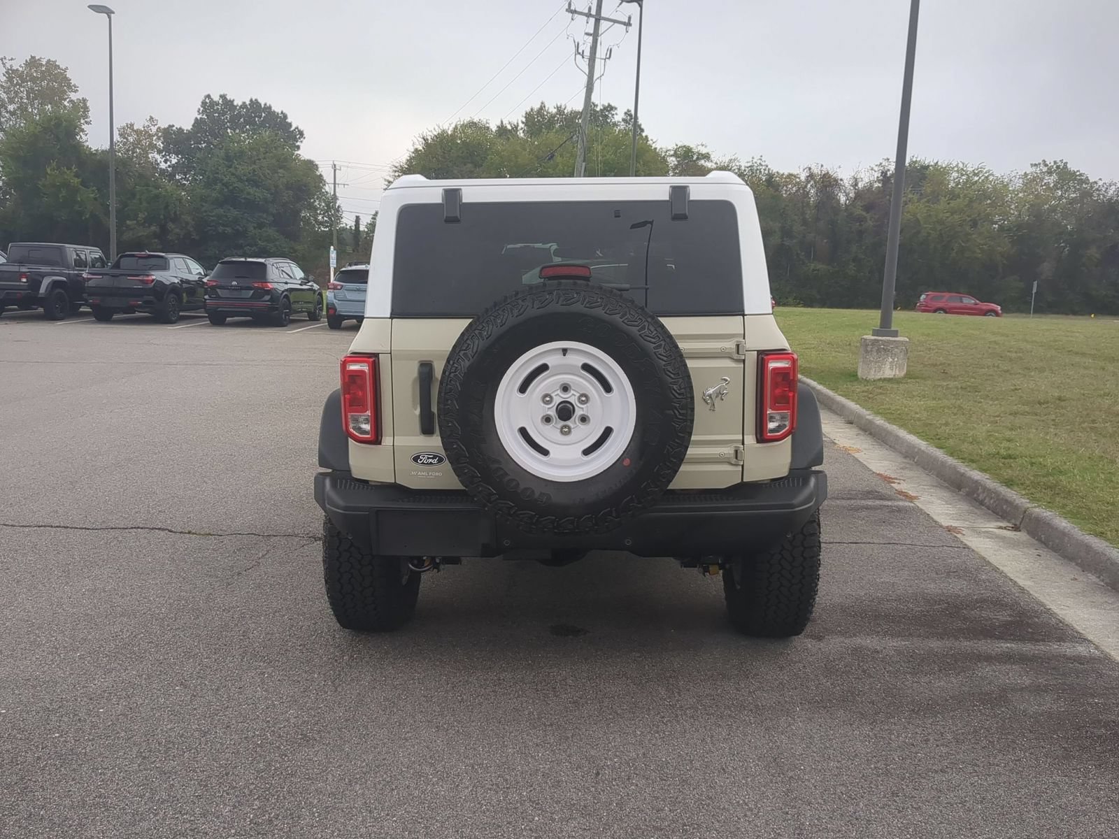 New 2026 Ford Bronco Heritage Edition AWD/4WD image 4
