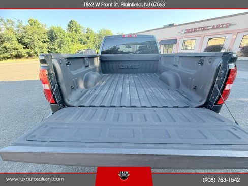 Used 2018 GMC Sierra 1500 SLE w/ SLE Value Package AWD/4WD image 41