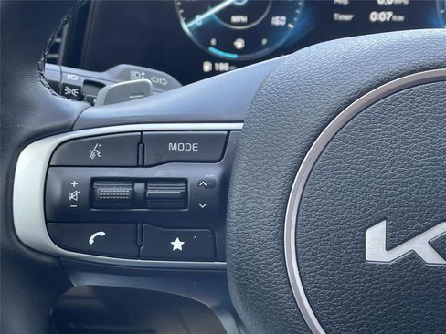 Used 2023 Kia Sportage SX Prestige image 28