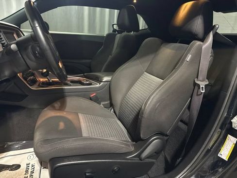 Used 2020 Dodge Challenger R/T RWD image 7