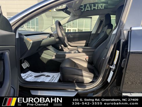 Used 2020 Tesla Model 3 Performance image 9